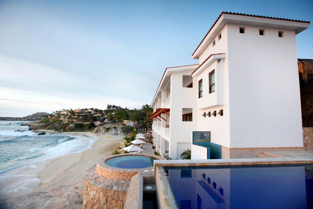 Cabo Surf Hotel