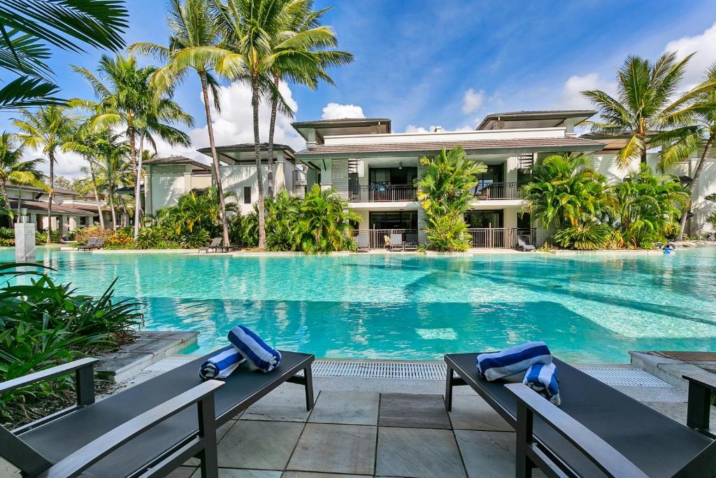 Sea Temple Port Douglas Apartments