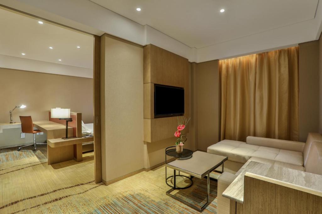 Holiday Inn Express Chengdu Wenjiang Hotspring