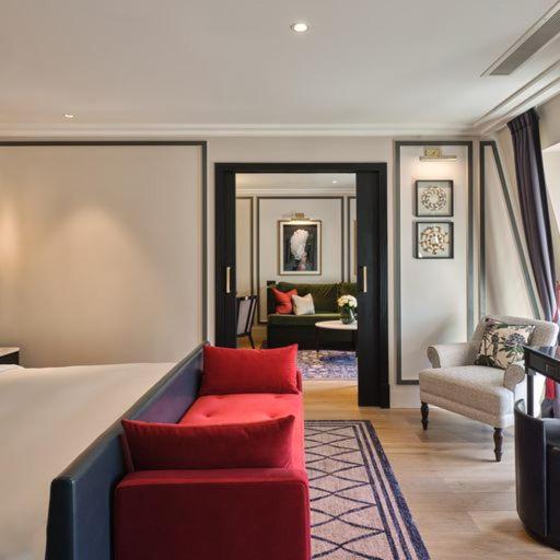 The Mayfair Townhouse - an Iconic Luxury Hotel