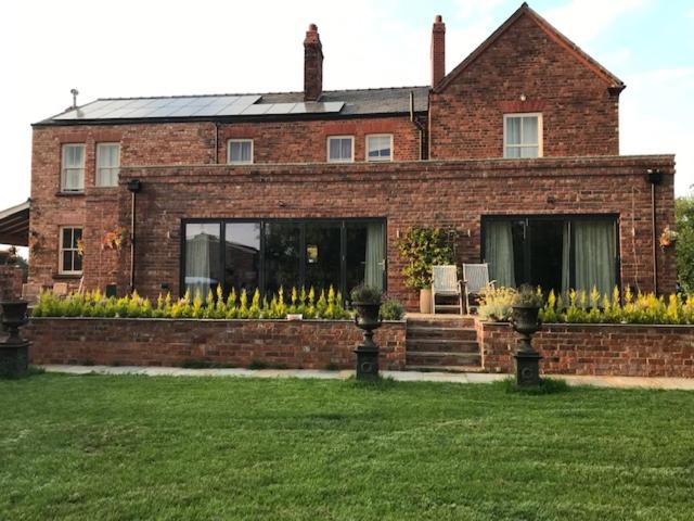 Moss Farm B&B (Knutsford) 